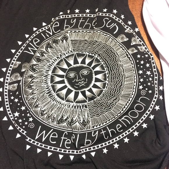 “We Live By The Sun” Tank - Picture 2 of 2